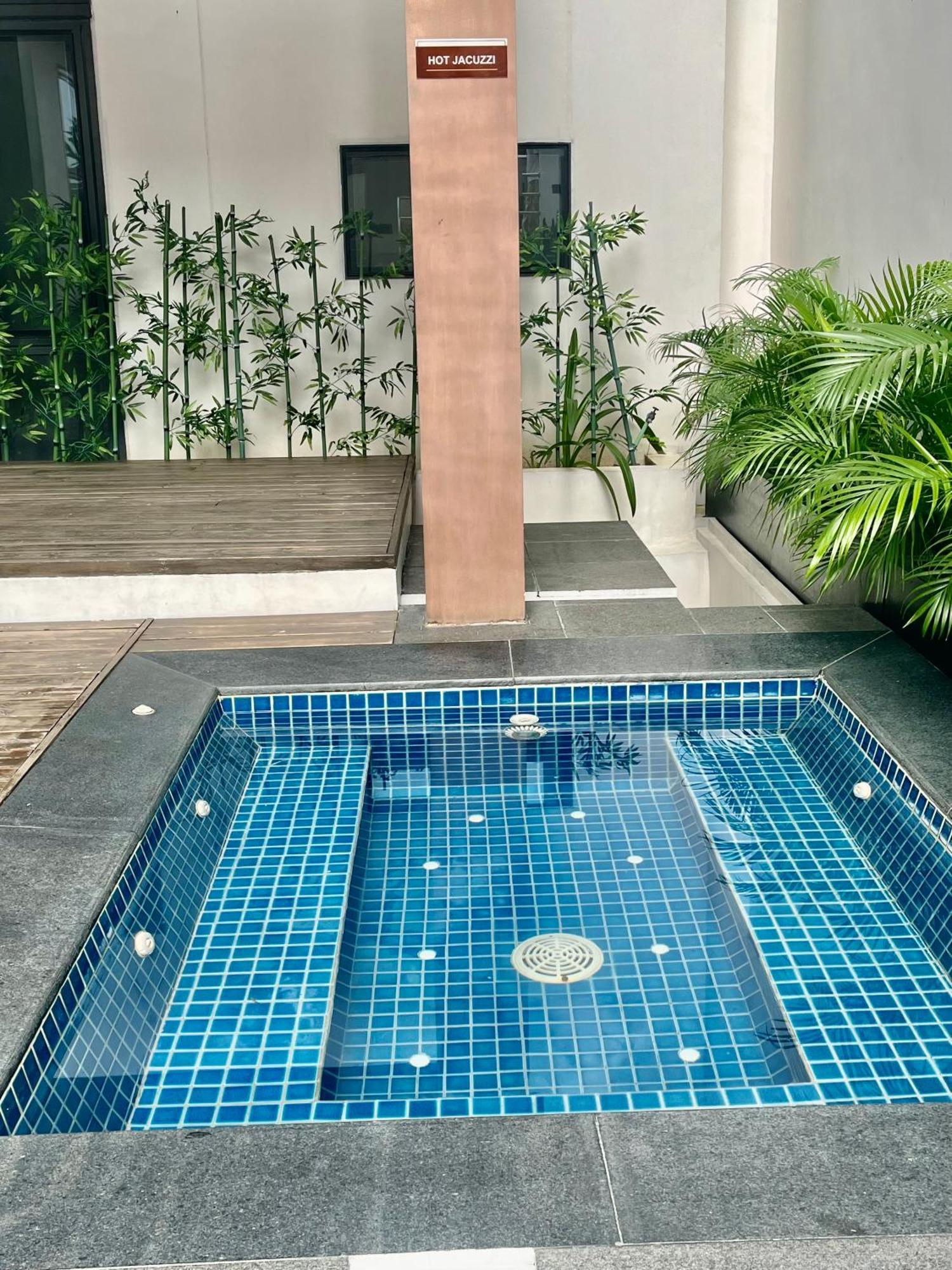 Greenbelt Hamilton Tower 1 Legazpi マカティ エクステリア 写真