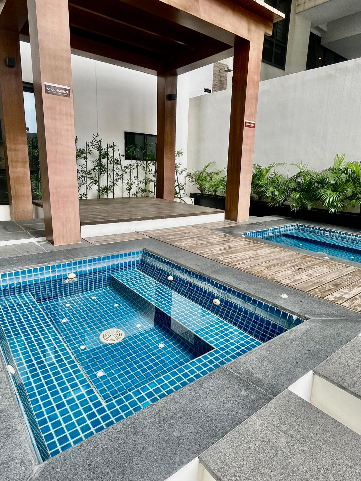Greenbelt Hamilton Tower 1 Legazpi マカティ エクステリア 写真