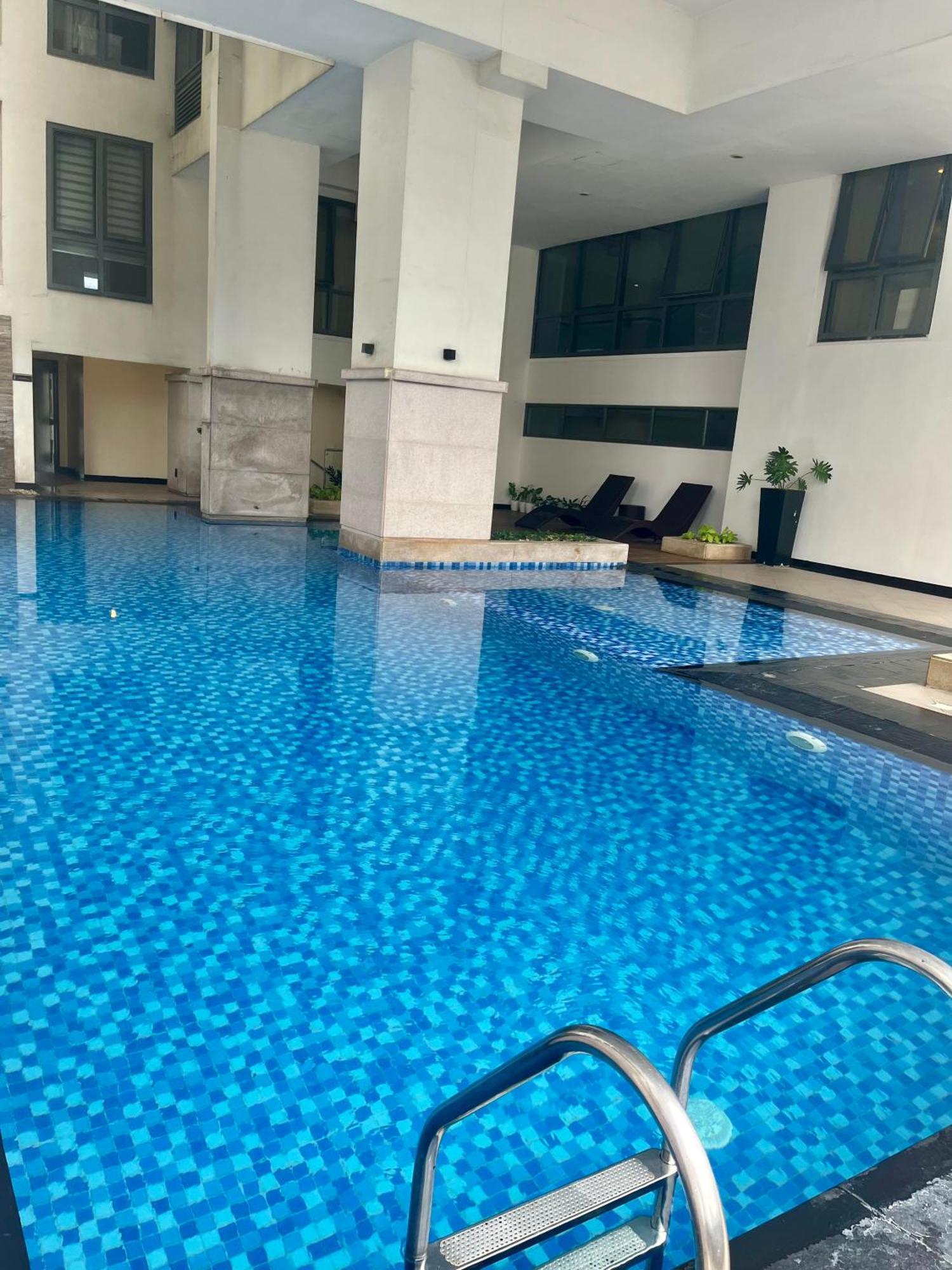 Greenbelt Hamilton Tower 1 Legazpi マカティ エクステリア 写真